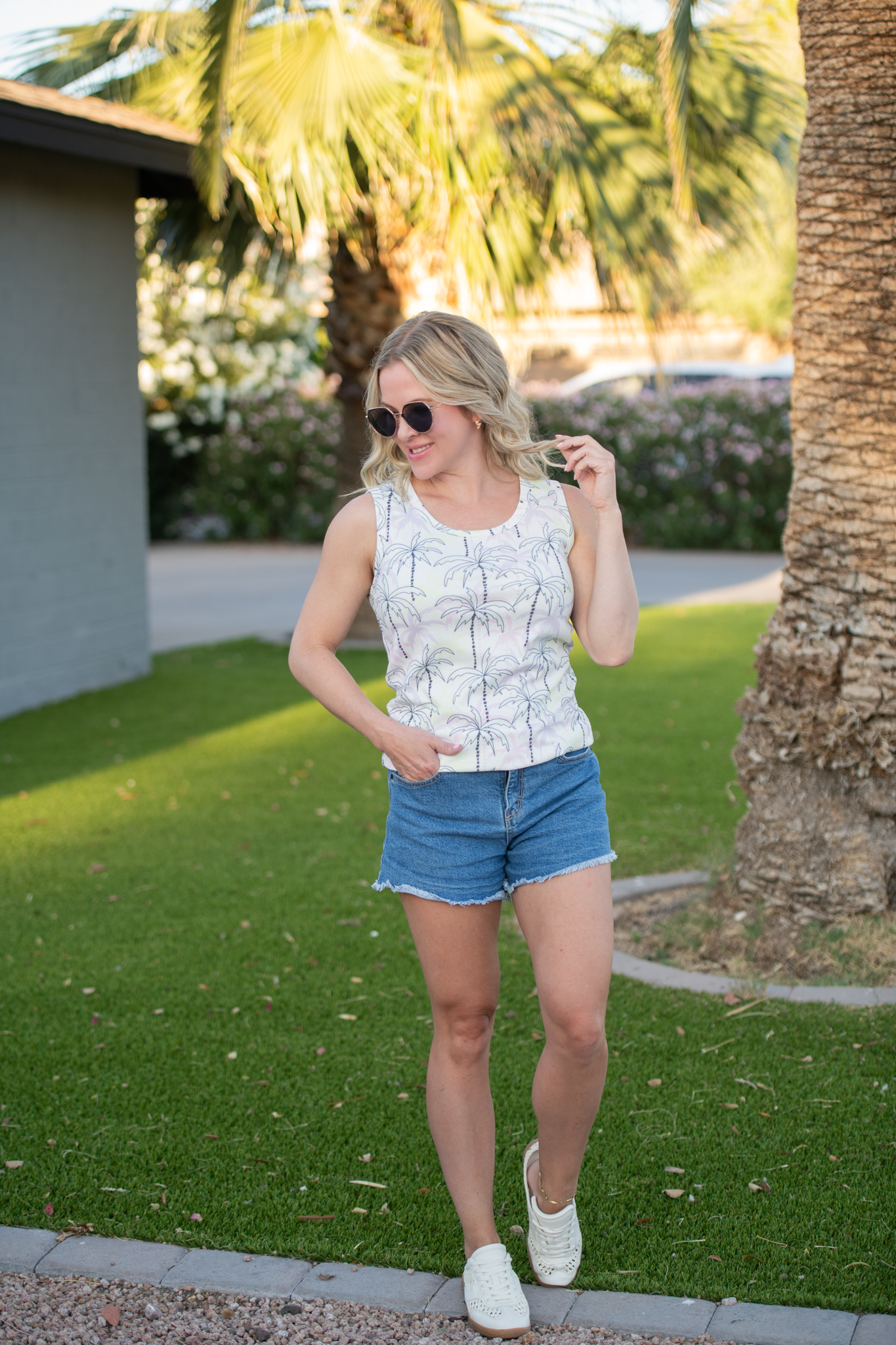 Ava Tank - Neon Palm